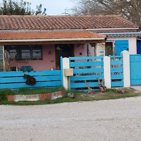 Une Maison Sur Une Presqu'Ile Пор-Сен-Луї-дю-Рон Екстер'єр фото